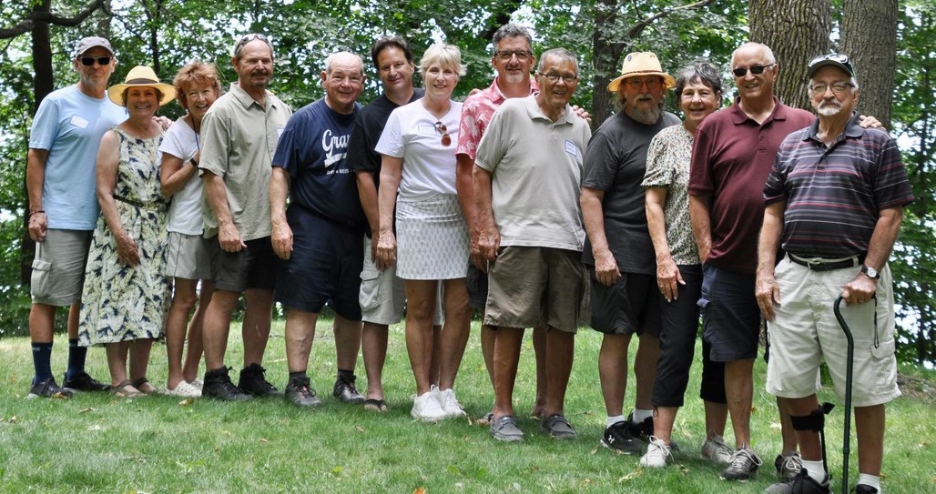 Look at us Grandma! 13 Great Grandchildren of Grandma Nuzzi July 2022